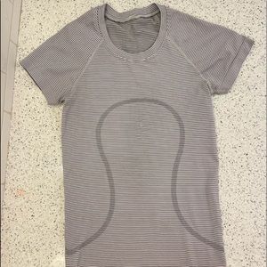 ⭐️LULULEMON STRIPPED SWIFTLY TECH⭐️